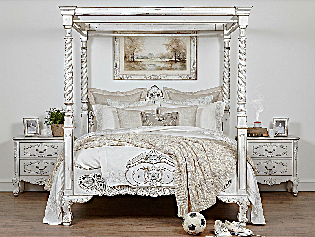 Cama con dosel de madera maciza tallada a mano gótica Kabak
