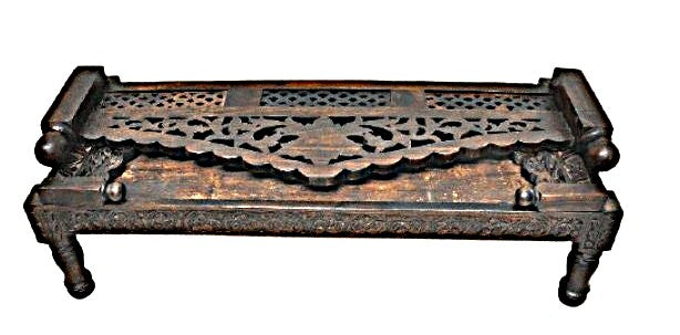 Silaw Hand Carved solid wooden indoor / Outdoor Daybed