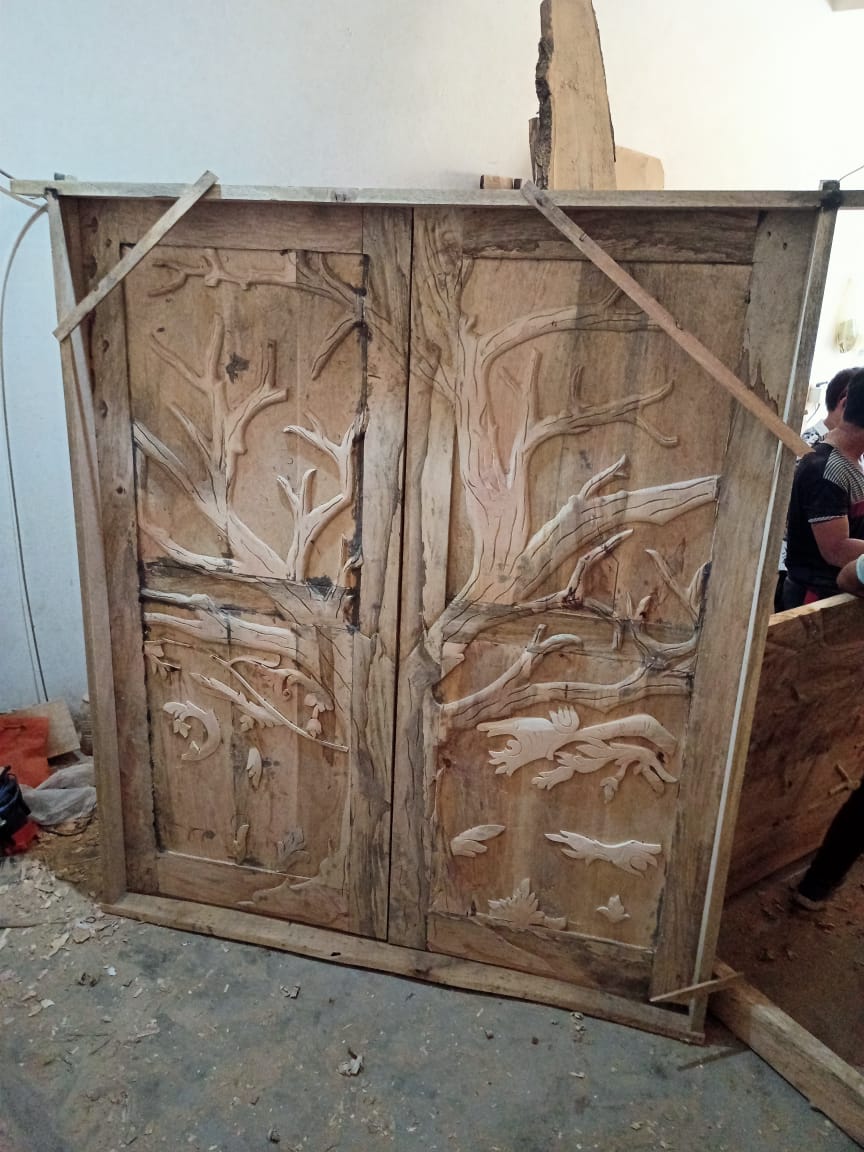 PUNO Hand Carved Custom Double Doors
