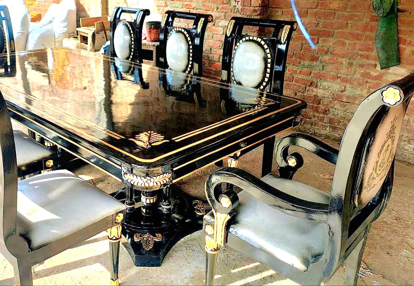 Mars Hand Carved Designer Luxury 8 Seater Dining Table Set