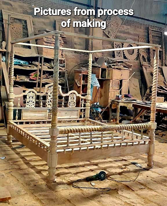 Mace Indian Hand Carved Wooden Colonial Posters Platform Bed - HF Commercial Furniture