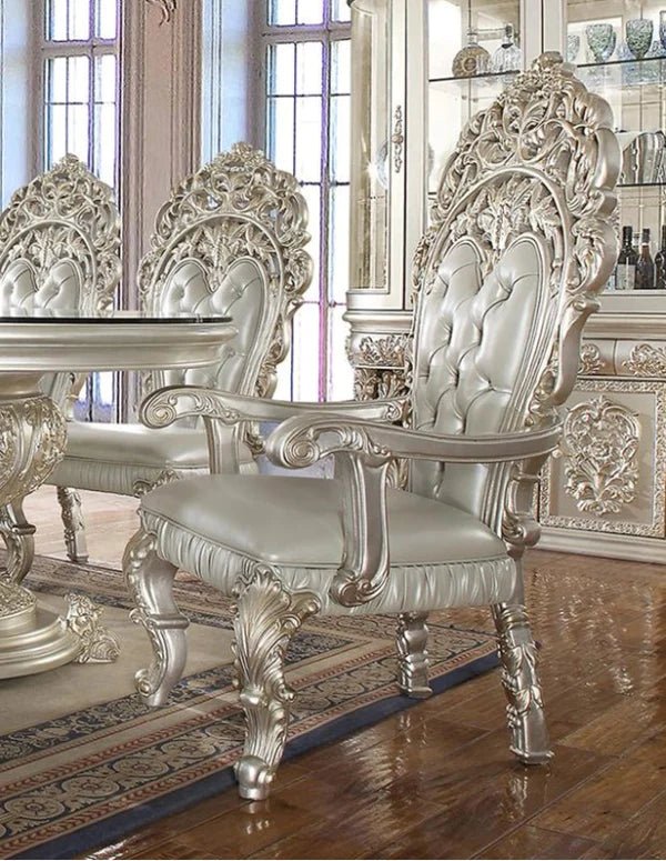 Magnisy Hand Carved European Circular Dining Table Set by Hibashi Furniture – handcrafted solid wood furniture made in India