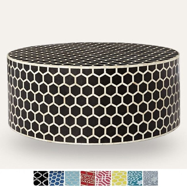 Mesa de centro redonda de nido de abeja con incrustaciones de hueso