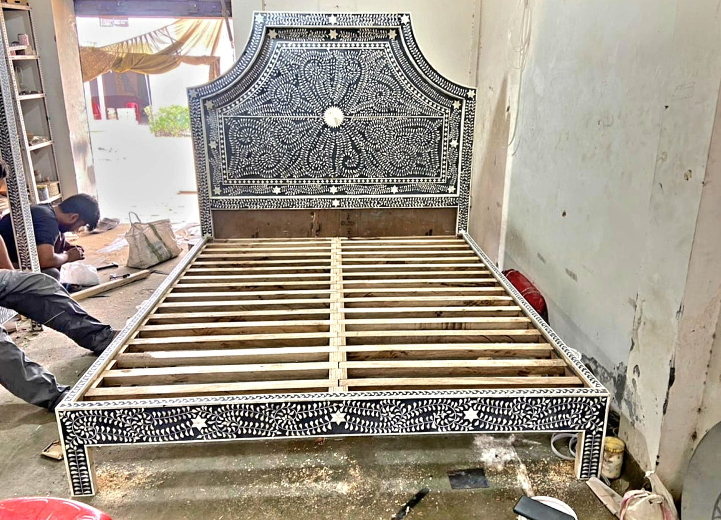 Hibashi Handmade Bone inlay Bed