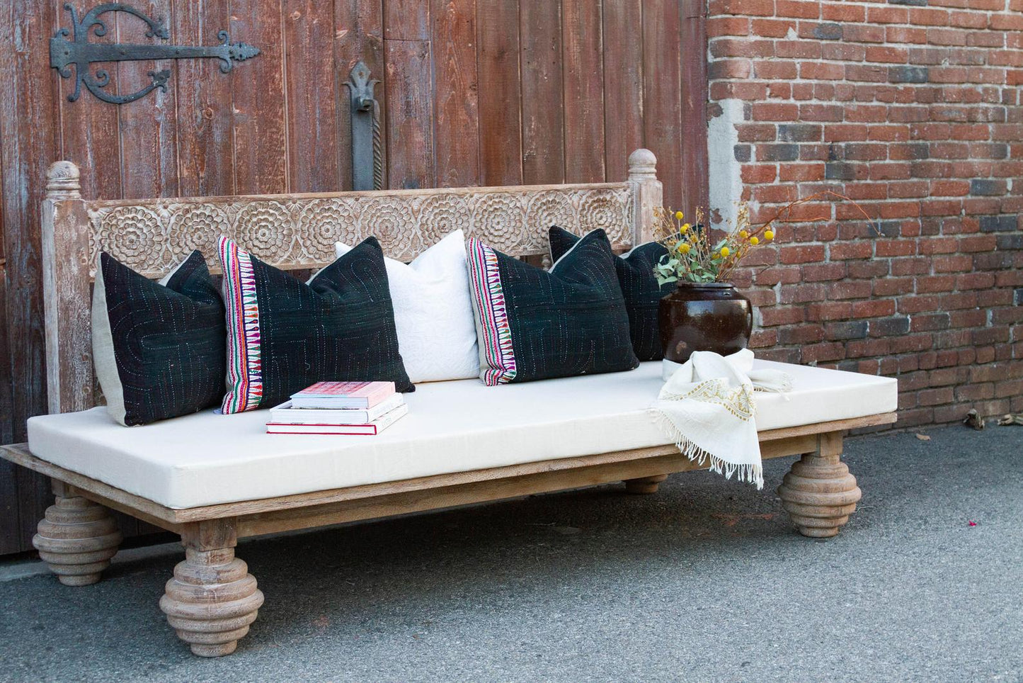 Hand Carved Indian Mughal floral White Washed Charming Daybed by Hibashi Furniture – handcrafted solid wood furniture made in India