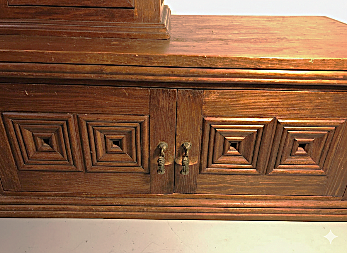 Magnífico juego de estantería de estilo gótico de madera maciza tallada a mano.