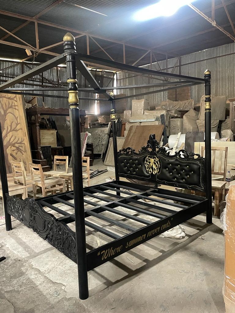 Huni Solid Mango Wood Hand Carved Bed
