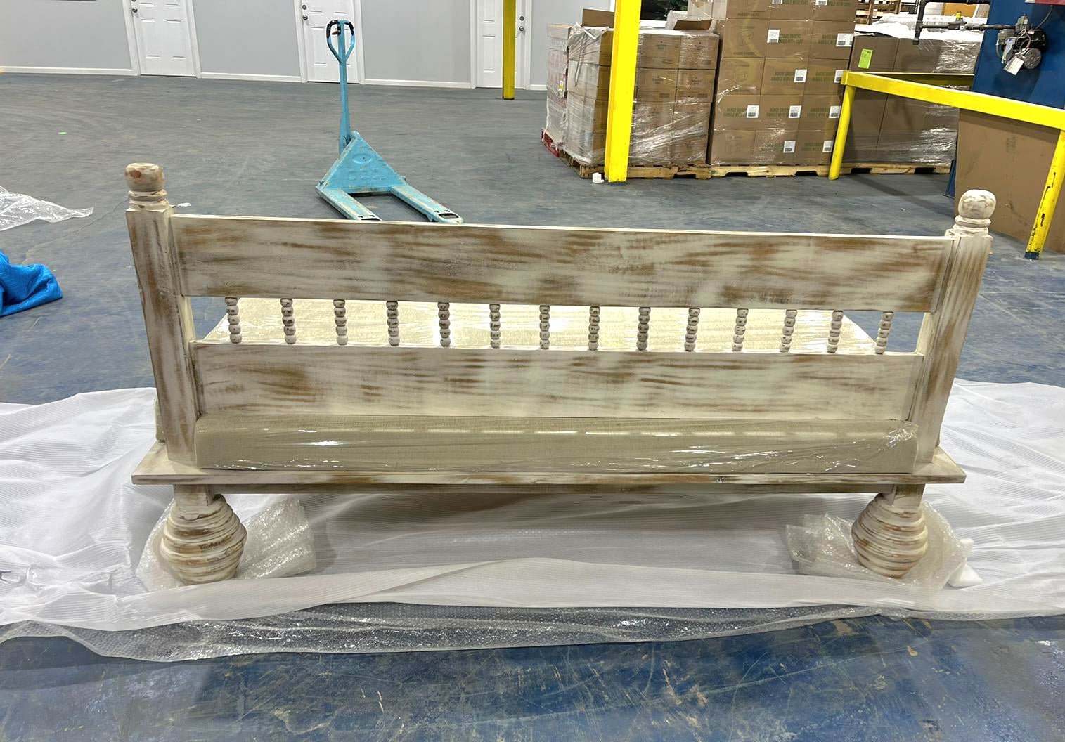 Hand Carved Indian Mughal floral White Washed Charming Daybed – handcrafted solid wood furniture