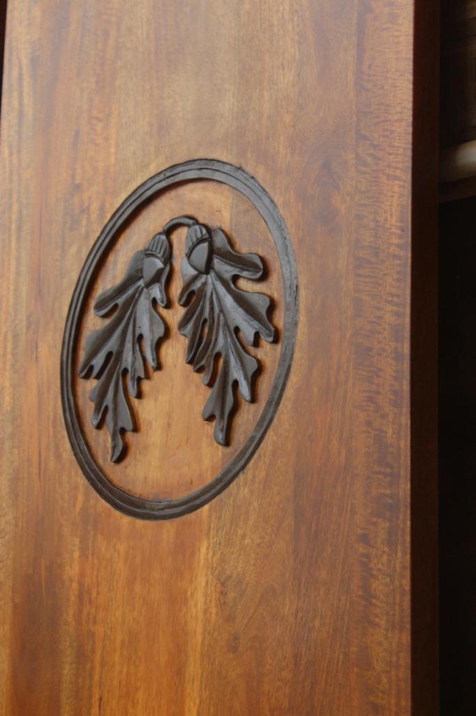 BANAWE Hand Carved Oak Leaf Door – handcrafted solid wood furniture