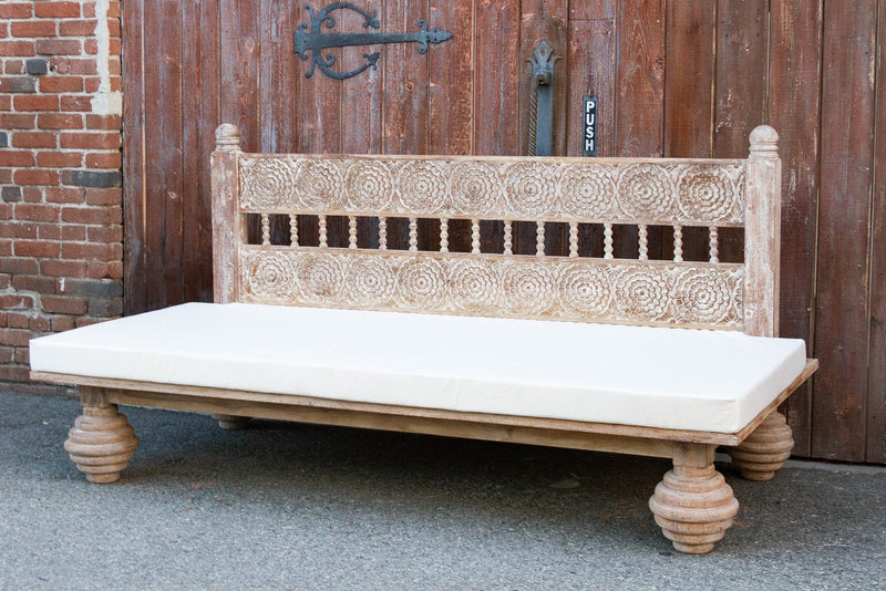 Hand Carved Indian Mughal floral White Washed Charming Daybed