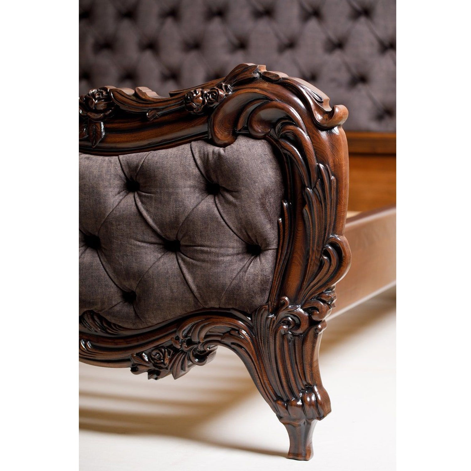 CLASSICO Solid Mango Wood Hand Carved Bed – handcrafted solid wood furniture