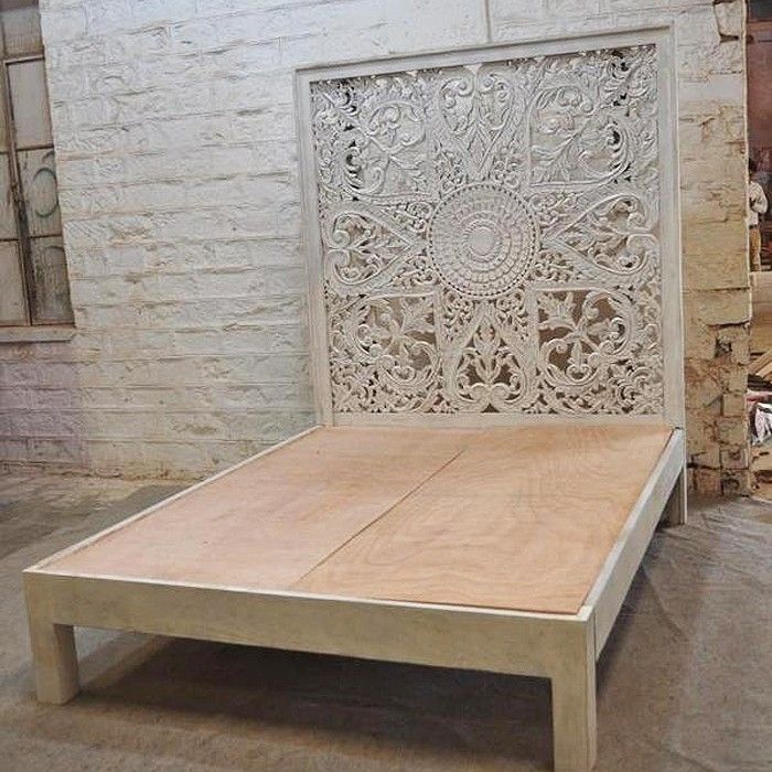 Estructura de cama Kerri de madera tallada a mano victoriana King/ Queen