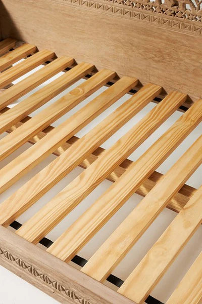 Hand Carved Canopy Style Solid Wooden Daybed / Out Door Seating