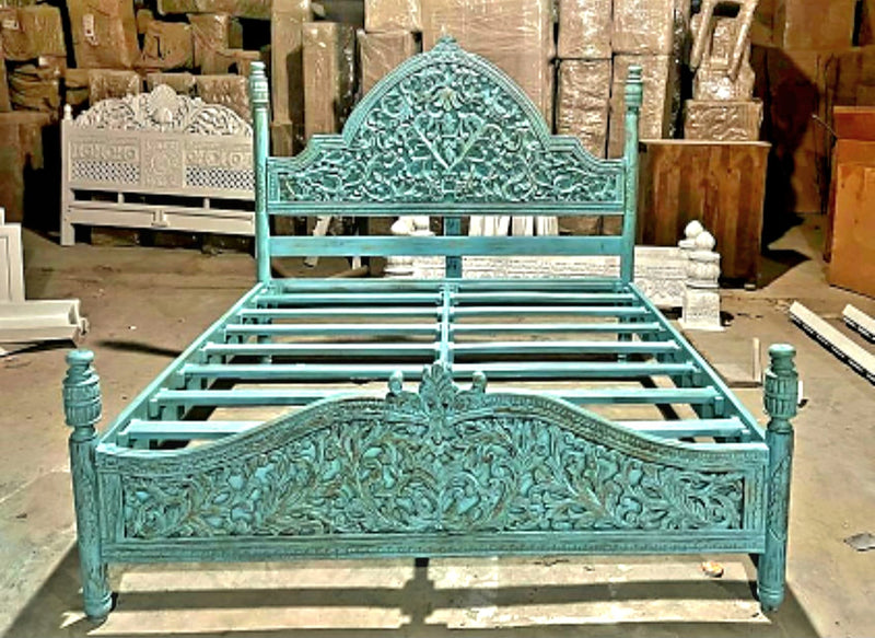 Estructura de cama con plataforma de madera maciza de mango turquesa tallada a mano