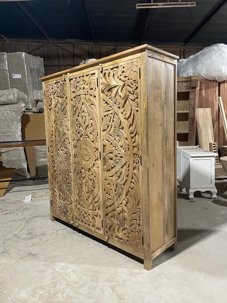 ILANO Hand - carved Solid Mango Wood 3 - door Armoire - HF Commercial Furniture