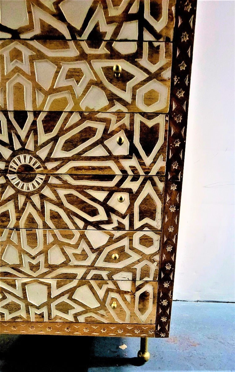 Mughal Garden Geometrical Carved Natural 2 Tone 6 Drawer Chest – handcrafted solid wood furniture