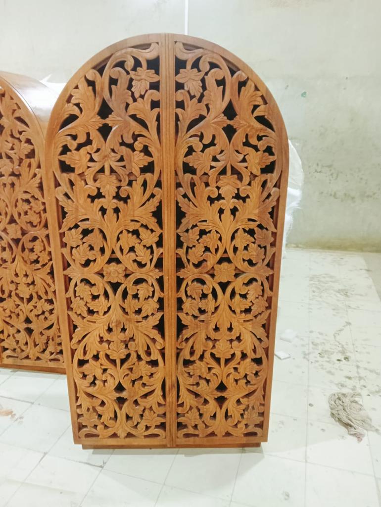 Sitra Arched Natural Floral Hand Carved Wood Storage Cabinet – handcrafted solid wood furniture